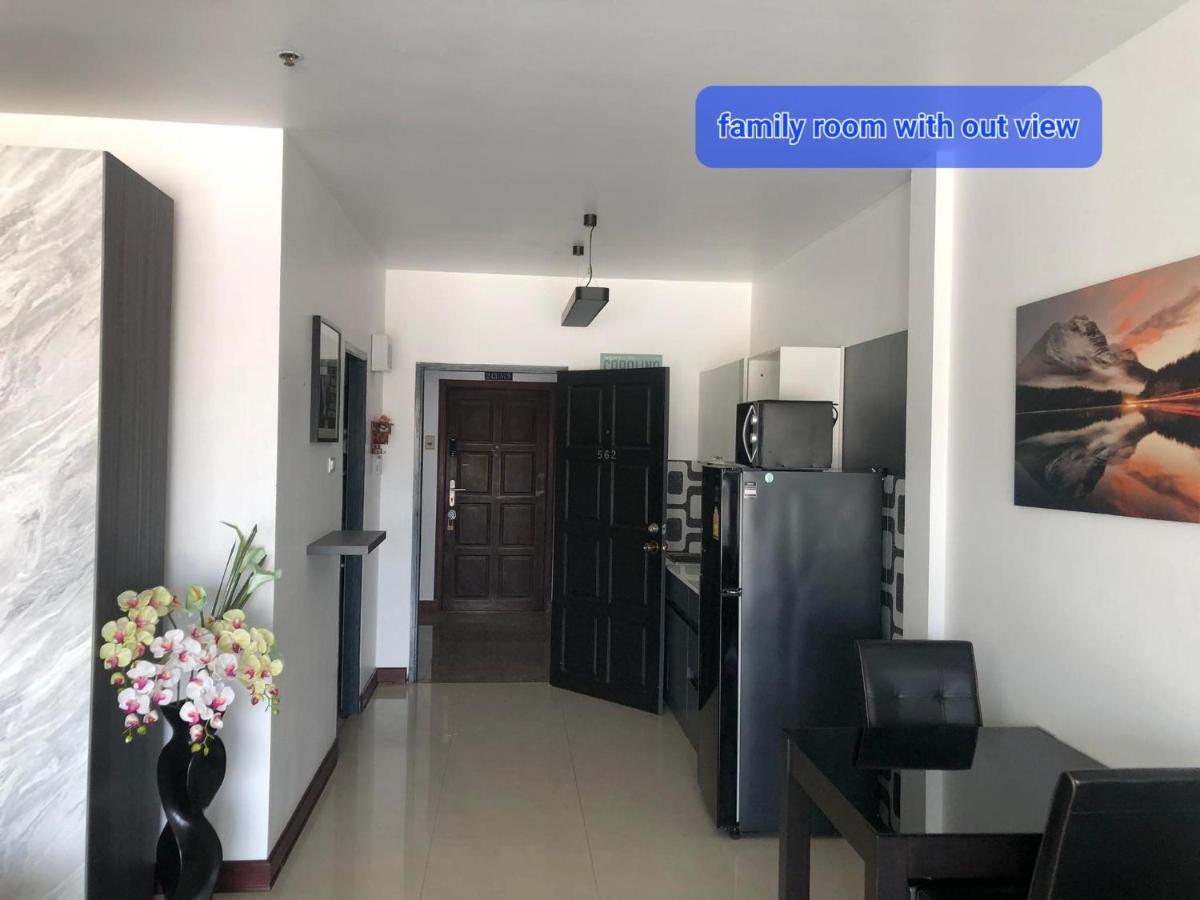 View Talay6 By Blue Ocean Suite Pattaya Exteriör bild