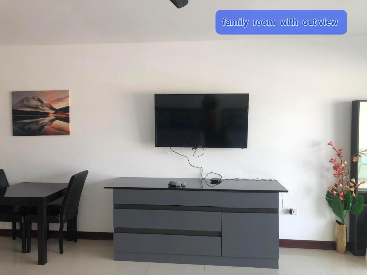 View Talay6 By Blue Ocean Suite Pattaya Exteriör bild