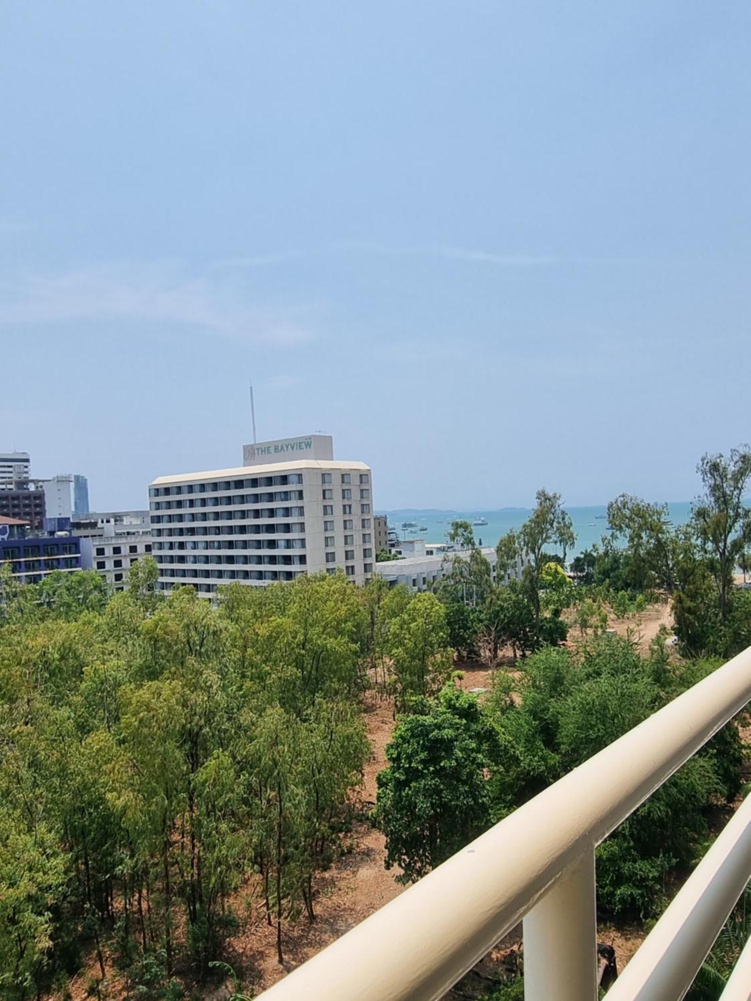 View Talay6 By Blue Ocean Suite Pattaya Rum bild