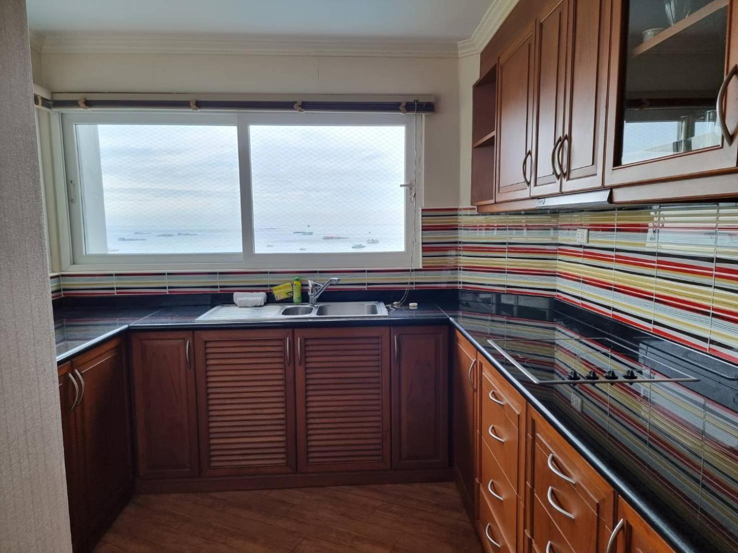 View Talay6 By Blue Ocean Suite Pattaya Rum bild